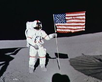 moon.jpg (8771 bytes)